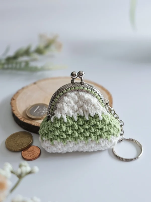 Porte-monnaie au crochet et pièce